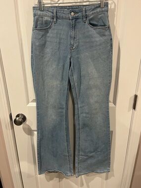 Old Navy High Rise Wow Flare Light Blue Jeans Size 4